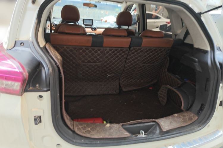 Used BAIC Senova X35 2016 1.5L Manual Elite Edition Trunk