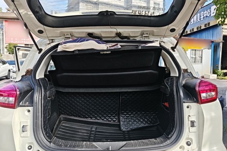 Used BAIC Senova X35 2016 1.5L Automatic Luxury Edition Trunk