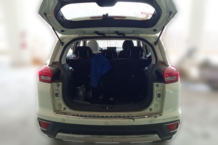 Used BAIC Senova X35 2016 1.5L Manual Elite Edition Trunk