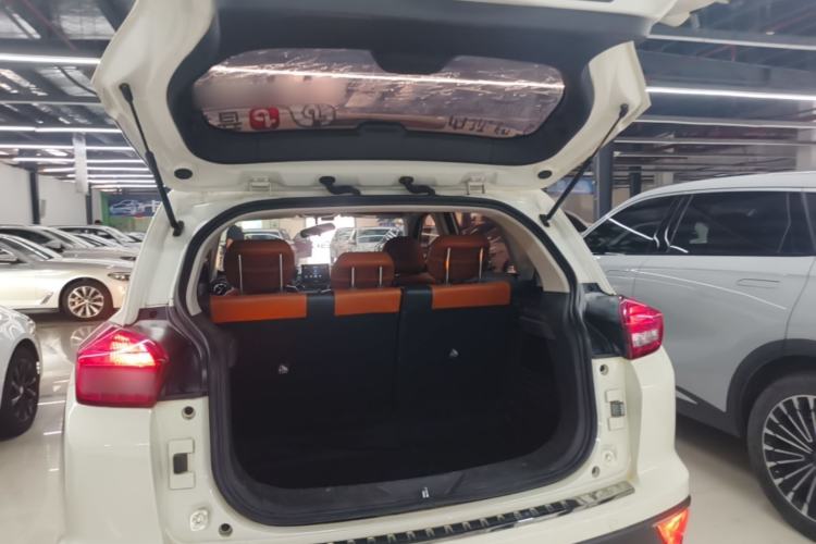 Used BAIC Senova X35 2016 1.5L Automatic Luxury Edition Trunk