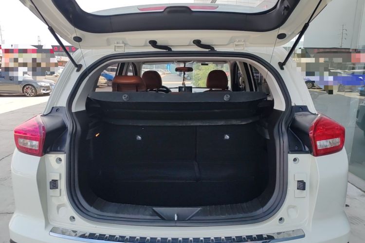 Used BAIC Senova X35 2016 1.5L Manual Luxury Edition Trunk