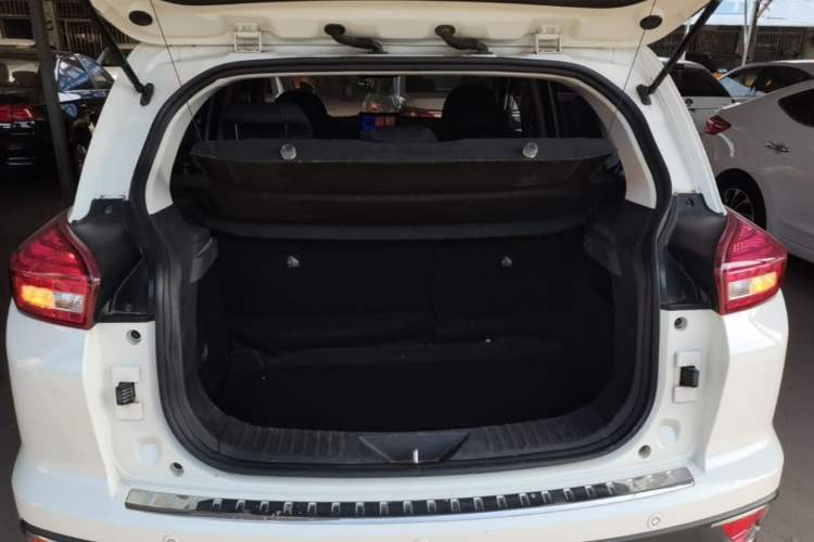 Used BAIC Senova X35 2016 1.5L Manual Elite Edition Trunk