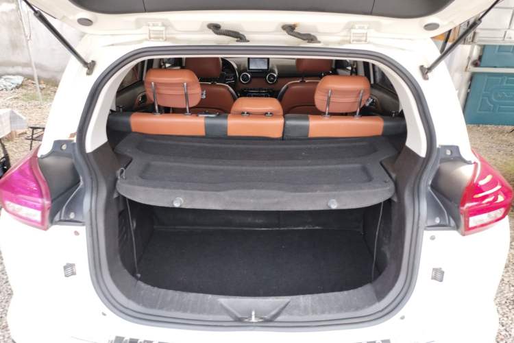 Used BAIC Senova X35 2016 1.5L Automatic Luxury Edition Trunk
