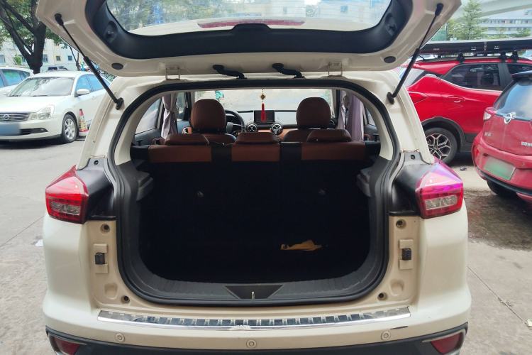 Used BAIC Senova X35 2016 1.5L Manual Luxury Edition Trunk