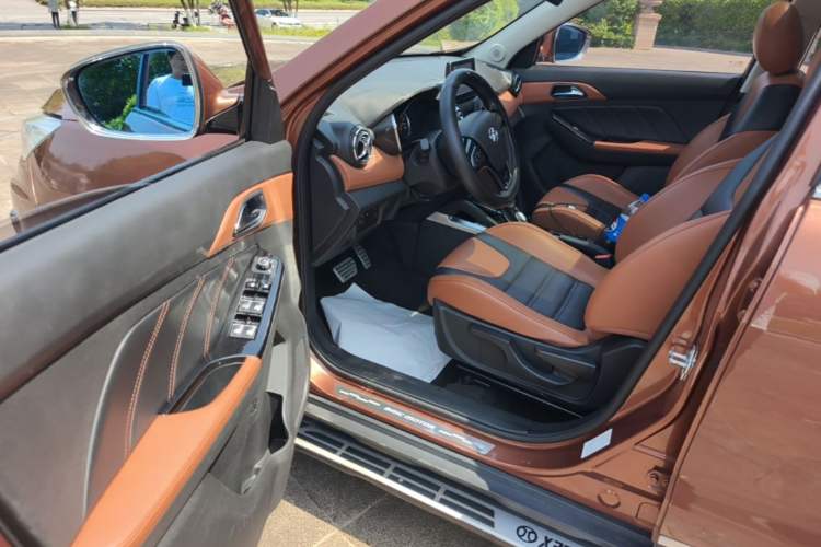 Used BAIC Senova X35 2016 1.5L Automatic Luxury Edition Driver Seat