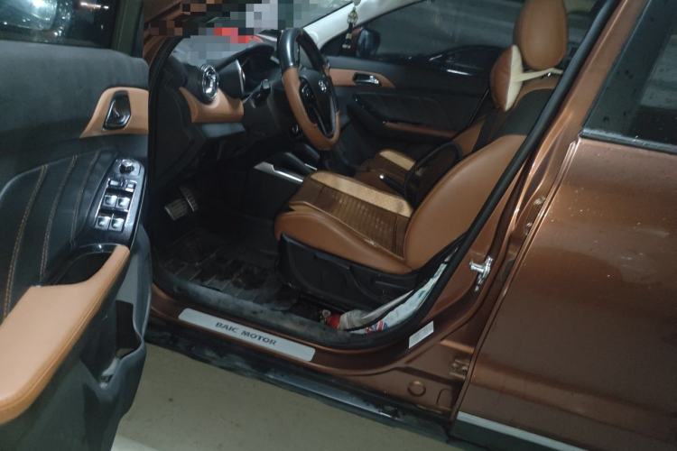 Used BAIC Senova X35 2016 1.5L Automatic Luxury Edition Driver Seat