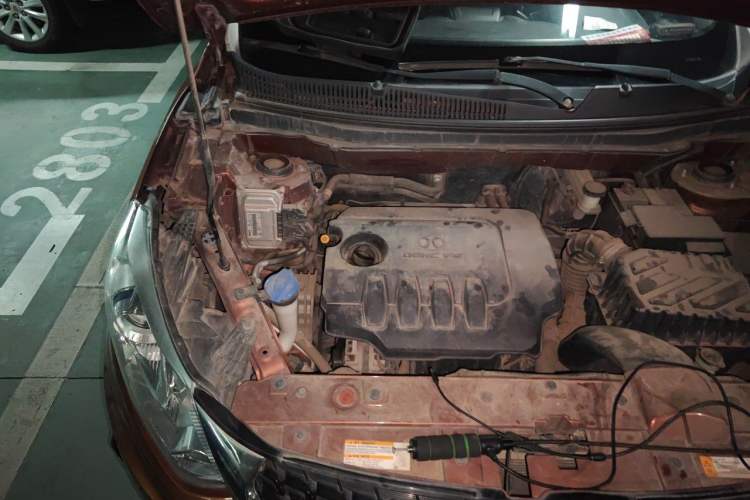 Used BAIC Senova X35 2016 1.5L Manual Luxury Edition Engine Bay Right