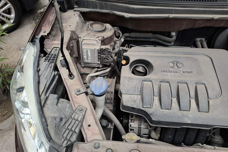 Used BAIC Senova X35 2016 1.5L Manual Luxury Edition Engine Bay Right