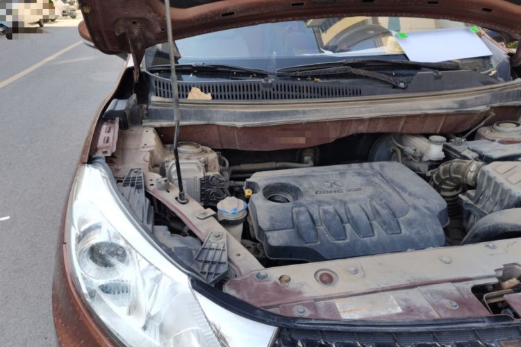 Used BAIC Senova X35 2016 1.5L Manual Luxury Edition Engine Bay Right