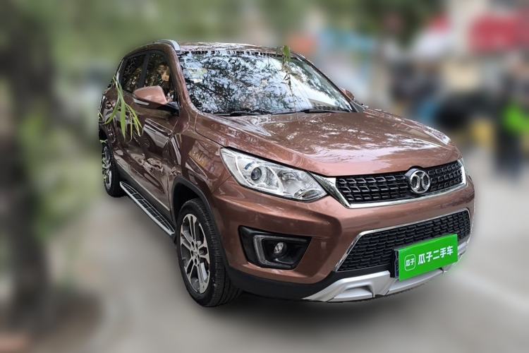 Used BAIC Senova X35 2016 1.5L Manual Luxury Edition Front Right 45 Deg