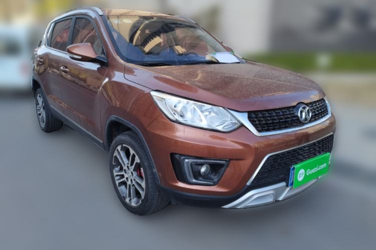 Used BAIC Senova X35 2016 1.5L Manual Luxury Edition Front Right 45 Deg