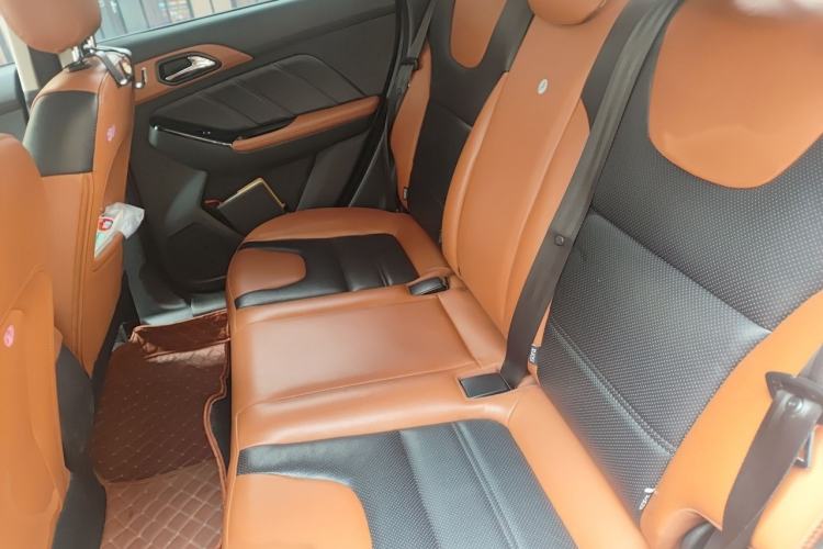 Used BAIC Senova X35 2016 1.5L Automatic Luxury Edition Interior 4