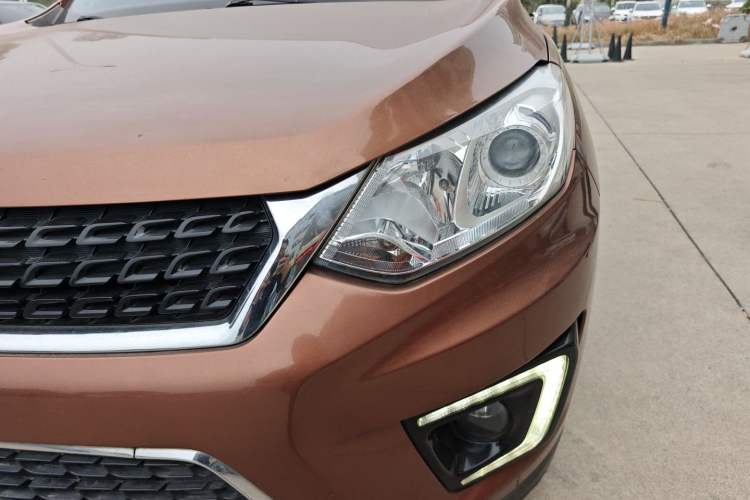 Used BAIC Senova X35 2016 1.5L Manual Elite Edition Left Front Headlight