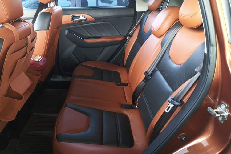 Used BAIC Senova X35 2016 1.5L Automatic Luxury Edition Left Rear Seat
