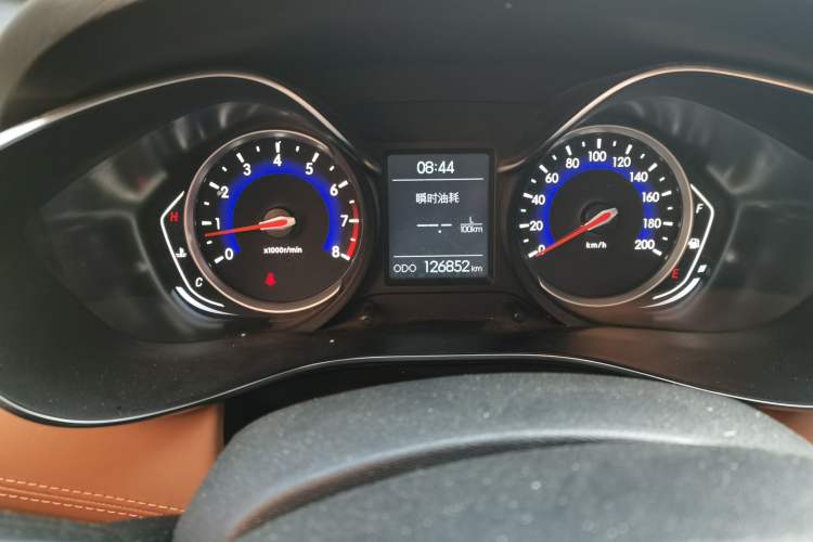 Used BAIC Senova X35 2016 1.5L Manual Luxury Edition Odometer Close Up