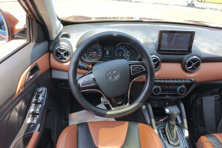 Used BAIC Senova X35 2016 1.5L Automatic Luxury Edition Steering Wheel