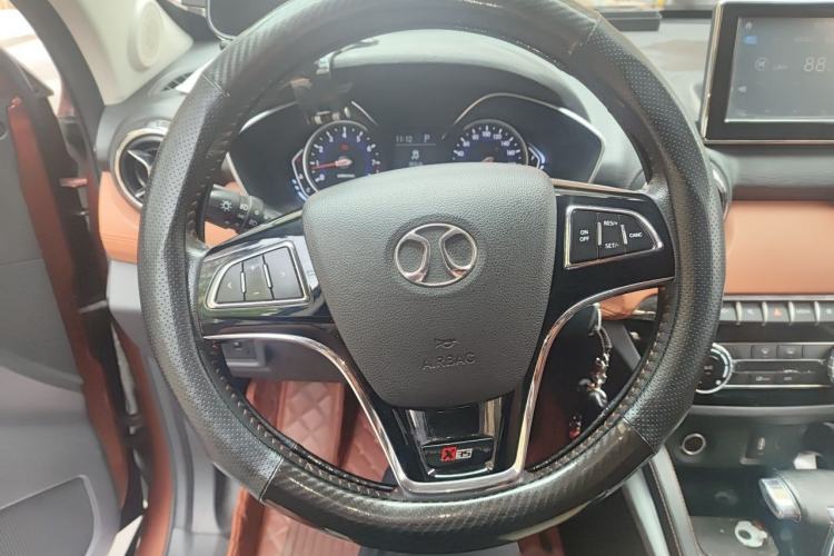 Used BAIC Senova X35 2016 1.5L Automatic Luxury Edition Steering Wheel