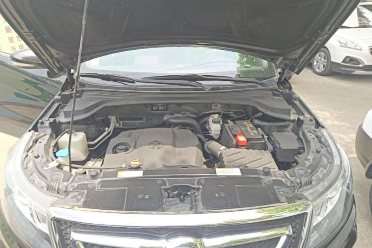 Used BAIC Senova X55 2016 1.5T CVT Elite Edition Engine Bay