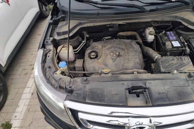 Used BAIC Senova X55 2016 1.5T CVT Elite Edition Engine Bay Right