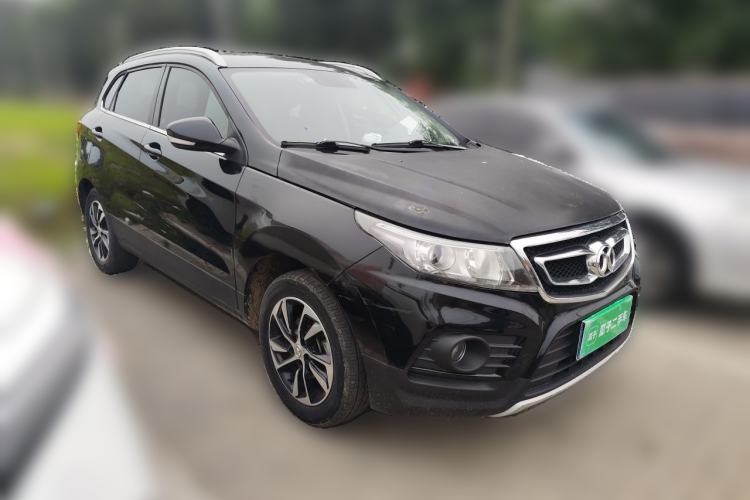 Used BAIC Senova X55 2016 1.5T CVT Elite Edition Front Right 45 Deg