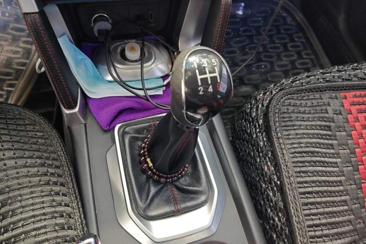 Used BAIC Senova X55 2016 1.5L Manual Comfort Version Gear Lever