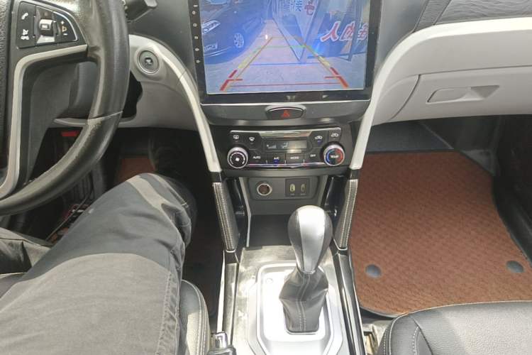 Used BAIC Senova X55 2016 1.5T CVT Elite Edition Gear Lever
