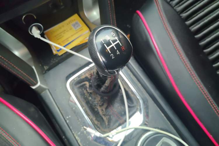 Used BAIC Senova X55 2016 1.5L Manual Comfort Version Gear Lever