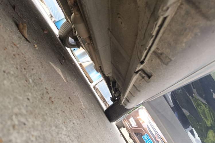 Used BAIC Senova X55 2016 1.5T CVT Elite Edition Left Side Sill