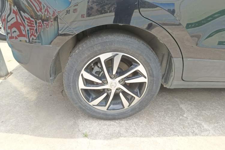 Used BAIC Senova X55 2016 1.5T CVT Elite Edition Right Rear Wheel Hub