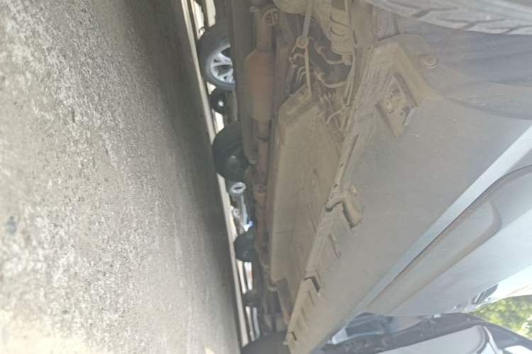 Used BAIC Senova X55 2016 1.5T CVT Elite Edition Right Side Sill