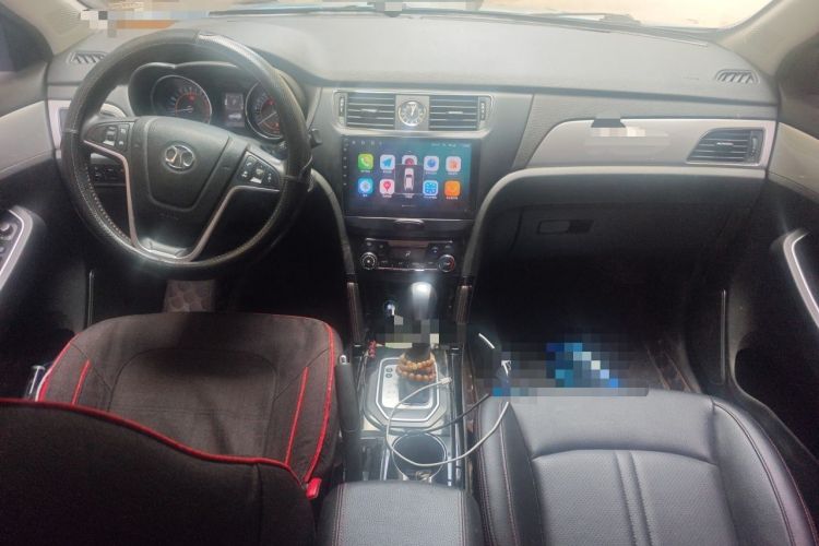 Used BAIC Senova X55 2016 1.5T CVT Elite Edition Center Console