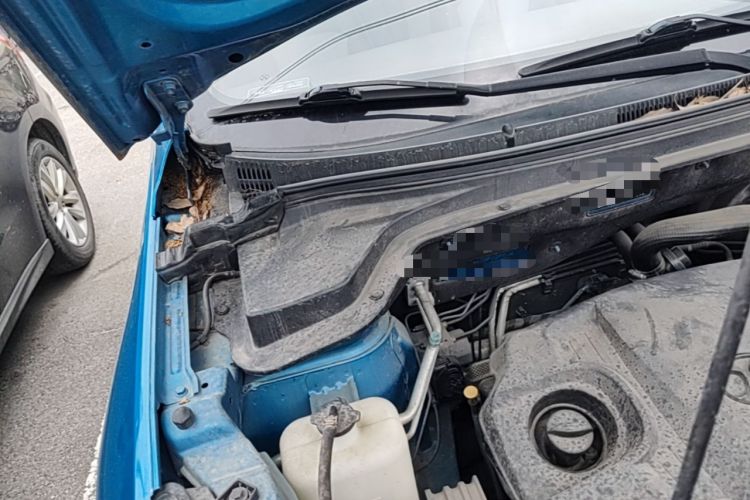 Used BAIC Senova X55 2016 1.5T CVT Elite Edition Engine Bay Right