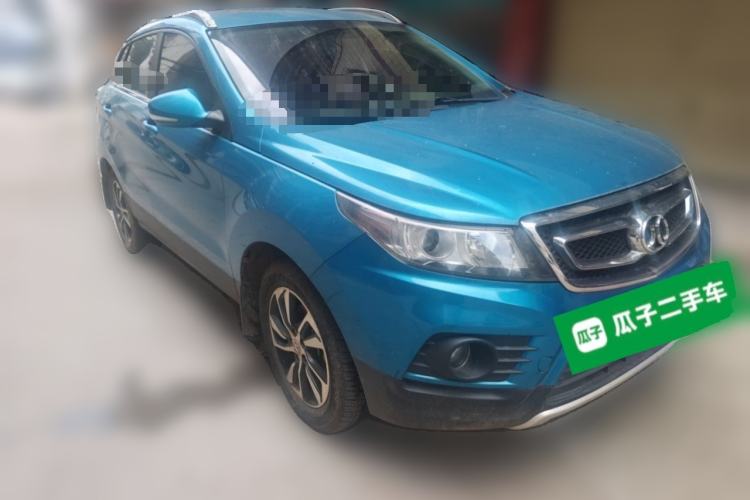Used BAIC Senova X55 2016 1.5T CVT Elite Edition Front Right 45 Deg