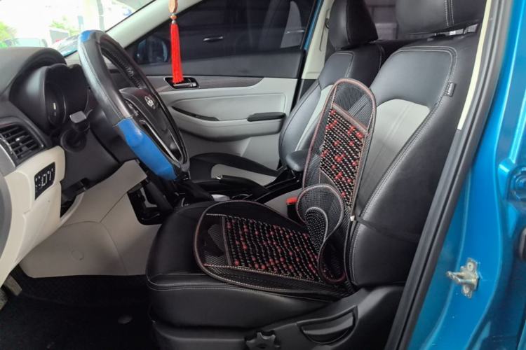 Used BAIC Senova X55 2016 1.5T CVT Elite Edition Left Front Seat