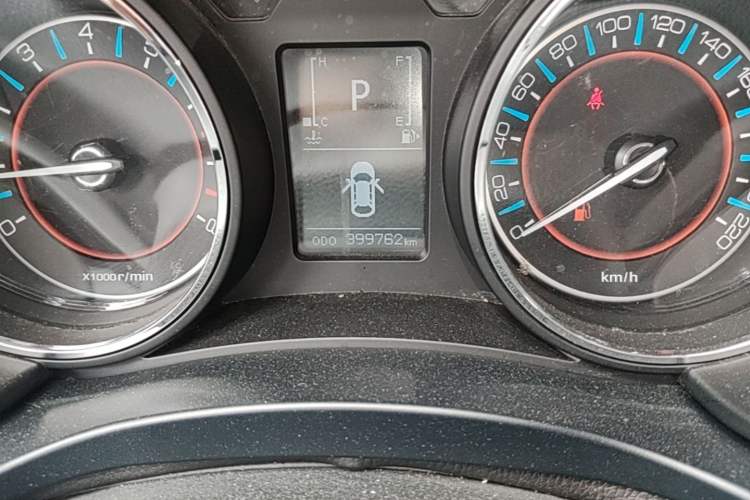 Used BAIC Senova X55 2016 1.5T CVT Elite Edition Odometer Close Up