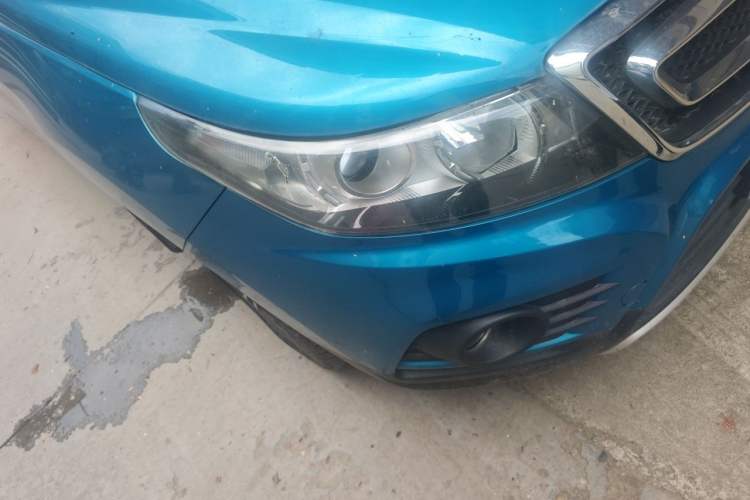 Used BAIC Senova X55 2016 1.5T CVT Elite Edition Right Front Headlight