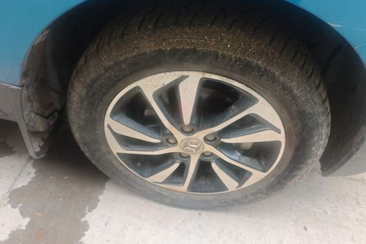 Used BAIC Senova X55 2016 1.5T CVT Elite Edition Right Front Wheel Hub