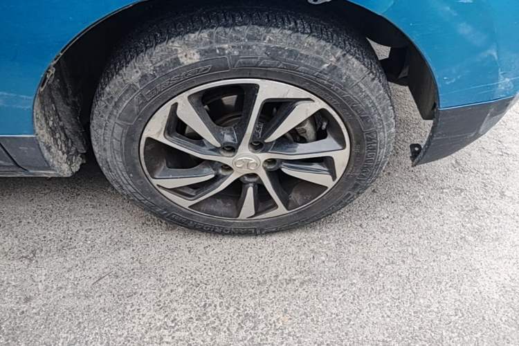 Used BAIC Senova X55 2016 1.5T CVT Elite Edition Right Front Wheel Hub