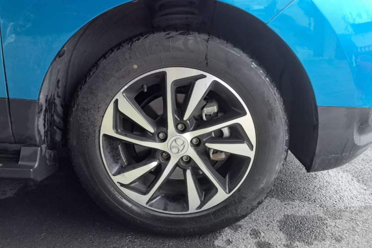 Used BAIC Senova X55 2016 1.5T CVT Elite Edition Right Rear Wheel Hub