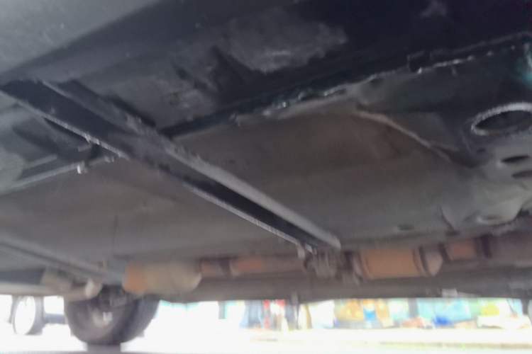 Used BAIC Senova X55 2016 1.5T CVT Elite Edition Right Side Sill