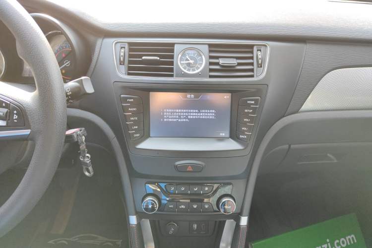 Used BAIC Senova X55 2016 1.5L Manual Comfort Version Audio And AC Panel
