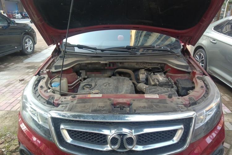 Used BAIC Senova X55 2016 1.5T manual comfort version Engine Bay
