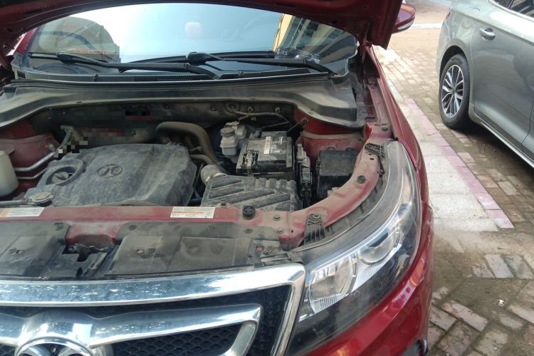 Used BAIC Senova X55 2016 1.5T manual comfort version Engine Bay Left