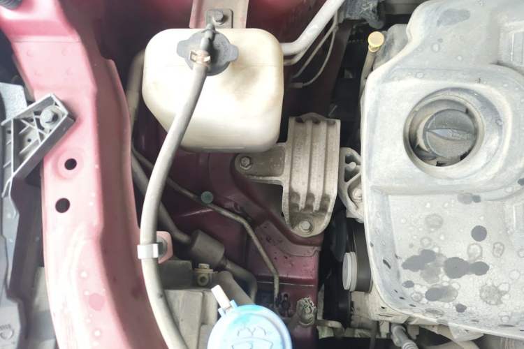 Used BAIC Senova X55 2016 1.5T CVT Elite Edition Engine Bay Right