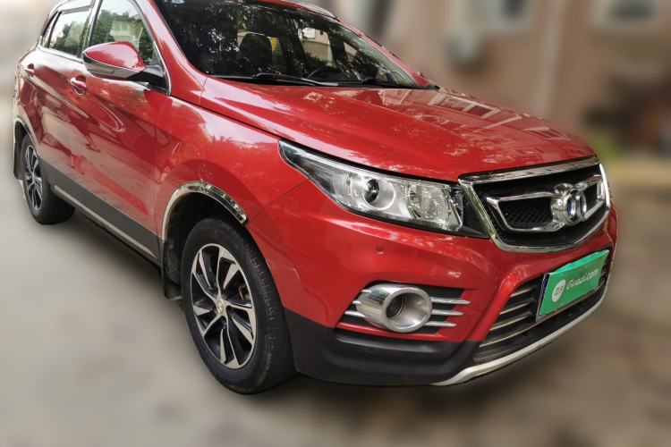 Used BAIC Senova X55 2016 1.5T CVT Luxury Edition Front Right 45 Deg