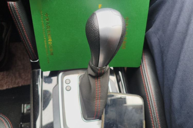 Used BAIC Senova X55 2016 1.5T CVT Luxury Edition Gear Lever