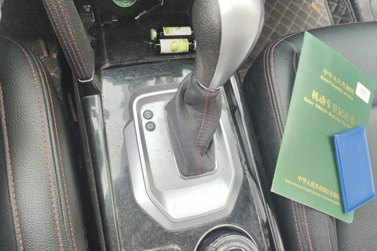 Used BAIC Senova X55 2016 1.5T CVT Elite Edition Gear Lever