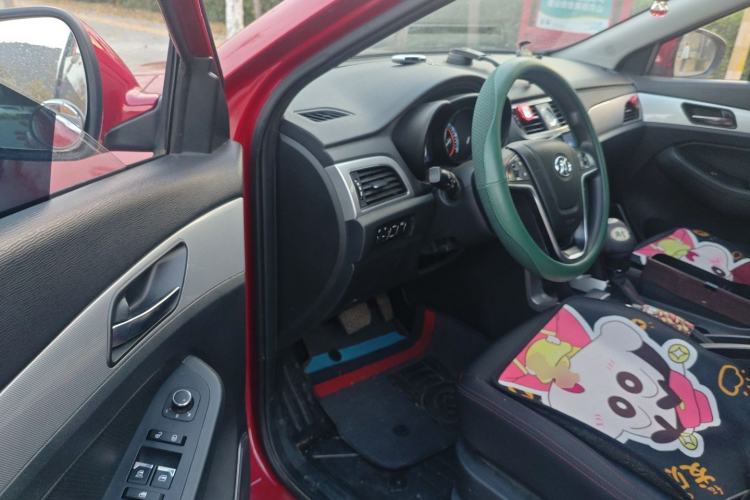 Used BAIC Senova X55 2016 1.5T CVT Comfort Version Interior 3