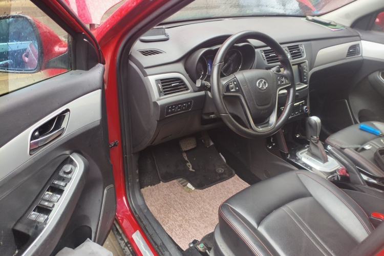 Used BAIC Senova X55 2016 1.5T CVT Luxury Edition Interior 3