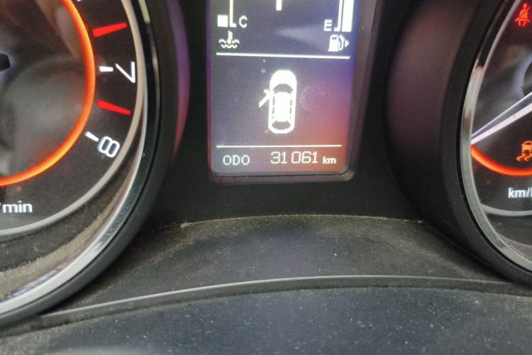 Used BAIC Senova X55 2016 1.5T CVT Luxury Edition Odometer Close Up